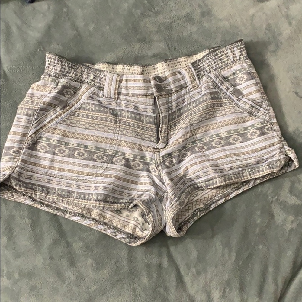 Rewind Pattern Shorts